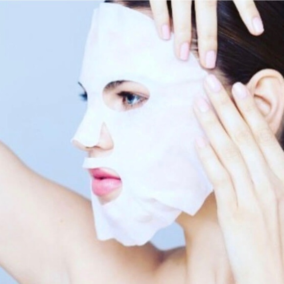 Baroque & Rose Beauty Hydrating & Detoxing Mask Kit - Picture 6 of 6